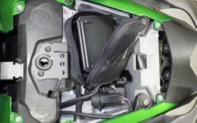 KAWASAKI NINJA H2 SX 2022