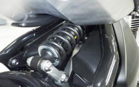 TRIUMPH BONNEVILLE BOBBER 2026