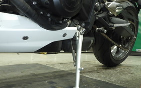 TRIUMPH STREET TRIPLE 85 2013