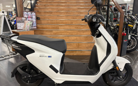 HONDA EM1 e: EF16
