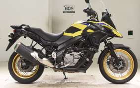 SUZUKI DL650 ( V-Strom 650 ) XTA 2022 C733A
