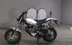 SUZUKI STREET MAGIC CA1LB