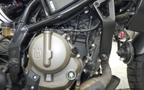 HUSQVARNA SVARTPILEN 401 2024