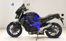 SUZUKI ｸﾞﾗﾃﾞｨｳｽ400 2012 VK58A