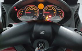 HONDA SILVERWING400GT 2013 NF03