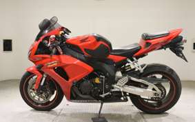 HONDA CBR1000RR 2006 SC57
