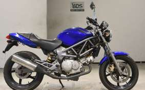 HONDA VTR 250 2013 MC33