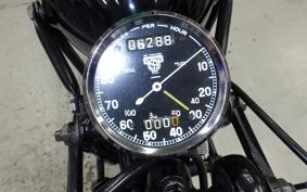 TRIUMPH DAYTONA T70