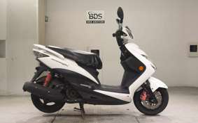 YAMAHA CYGNUS 125 XSR 2