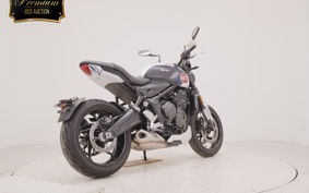 TRIUMPH TRIDENT 660 2024