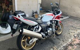 HONDA CB1300 SUPER  BOL DOR ABS 2005 SC54