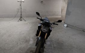 HONDA CB650 2024 RH17