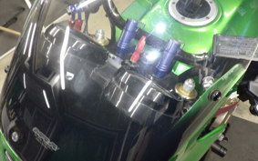 KAWASAKI ZRX1200 R 2002 ZRT20A