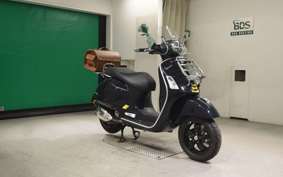 VESPA GTS300 SUPER 2023