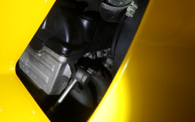 TRIUMPH DAYTONA 600 2004
