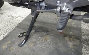 SUZUKI GSR250