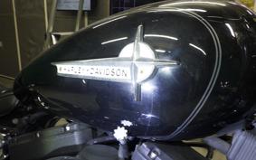 HARLEY XL1200C 2005
