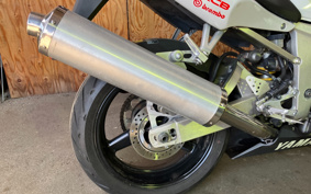 YAMAHA YZF-R6 2000 RJ03