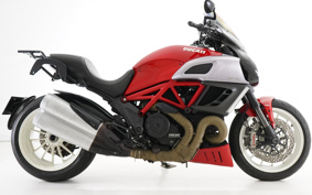 DUCATI DUCATI  DIAVEL  STRIPE 2015