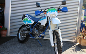 SUZUKI DR250 S SJ44A