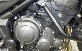 TRIUMPH TRIDENT 660 2023