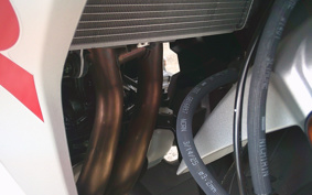 SUZUKI GSX-8R EM1AA