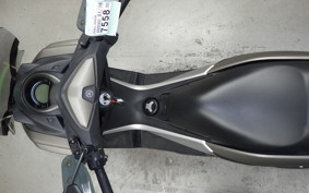 YAMAHA N-MAX 2002 SE86J