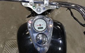 HONDA SHADOW 750 2003 RC44