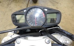 SUZUKI GSR600 2008