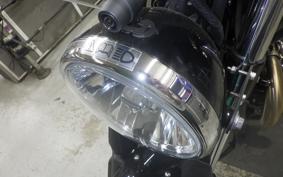TRIUMPH BONNEVILLE T100 2021