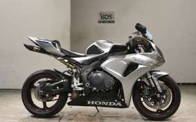 HONDA CBR1000RR 2023