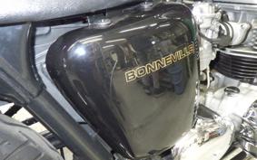TRIUMPH BONNEVILLE T100 2007