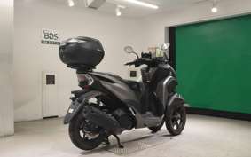 YAMAHA TRICITY 155