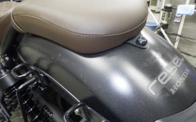 HONDA REBEL 250 S MC49