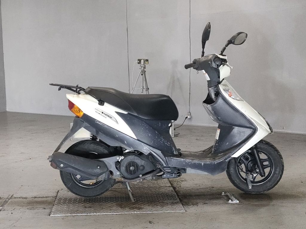 Фото Suzuki ADDRESS V125 с японского аукциона