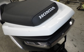 HONDA EM1 e: 2021 EF16
