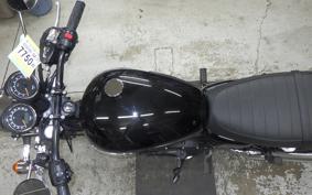 TRIUMPH BONNEVILLE T100 2016