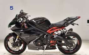 TRIUMPH DAYTONA 675 ABS 2015