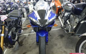 YAMAHA YZF-R1