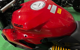 DUCATI STREETFIGHTER V2 2022 3F00