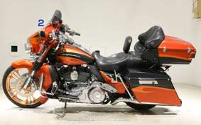 HARLEY FLHTCUSE 1800CVO 2013