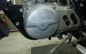 HONDA APE100<ﾌ･ﾀﾞ> 2012 HC07