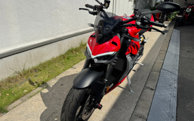 DUCATI STREET FIGHTER V2 2023 3F00