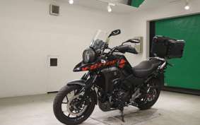 SUZUKI Vｽﾄﾛｰﾑ250A 2022