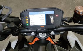 KTM 1290 SUPER  DUKE R V3940