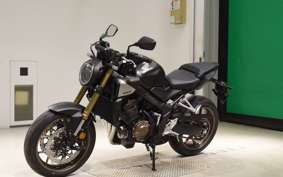 HONDA CB650R E-Clutch 2026 RH17