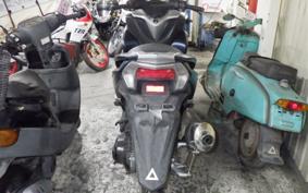 YAMAHA TRICITY 125 SE82J