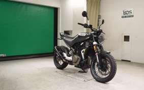 HUSQVARNA SVARTPILEN 401 2021