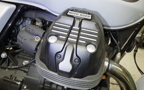 MOTO GUZZI V7 SPECIAL 2023