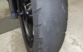 SUZUKI GSR250